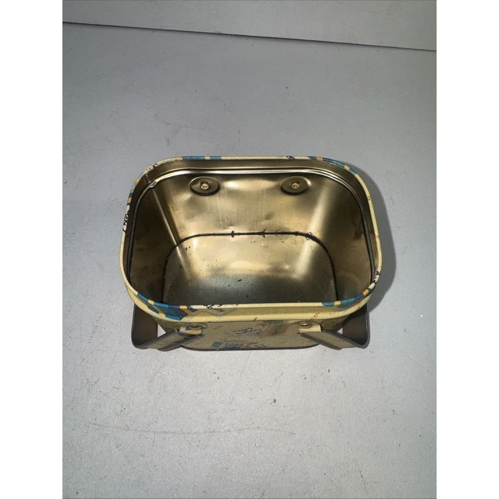 Vintage‎ Melissa Sweet 1988 Basket Tin 